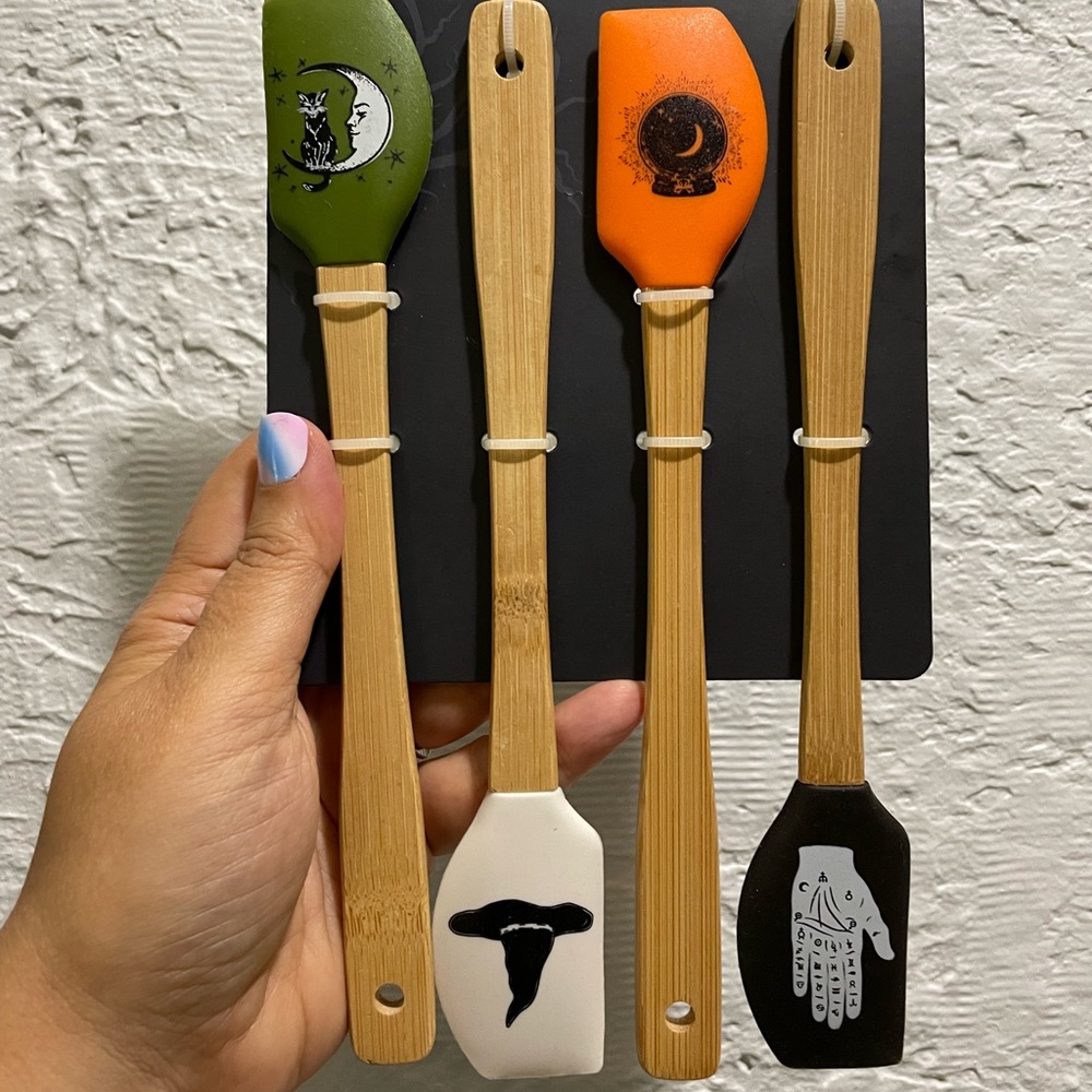 Palmistry Magic Halloween Mini Spatula Set NEW